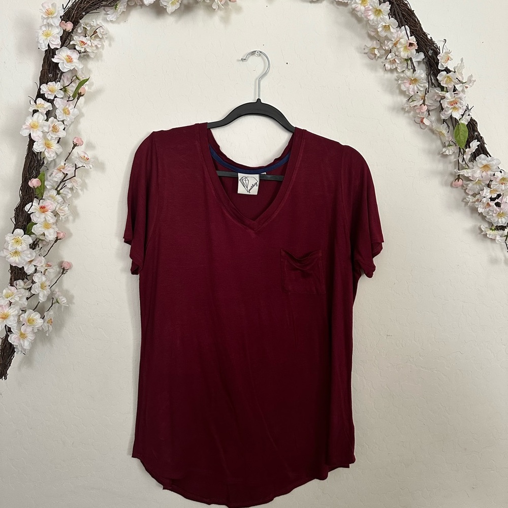 Maroon short sleeve